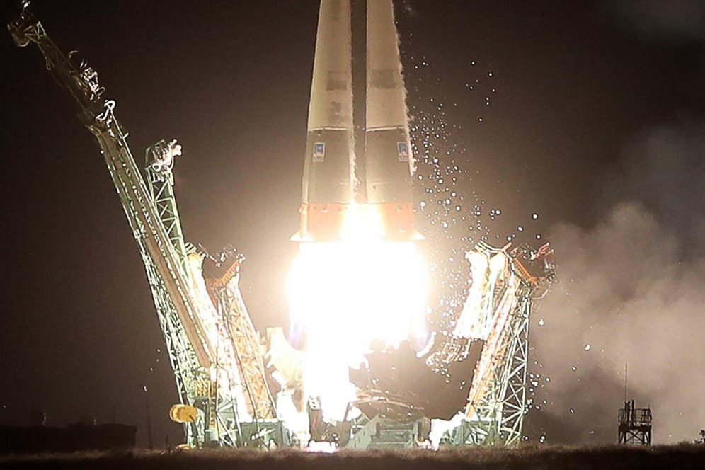 Eine Rakete startet vom Weltraumbahnhof in Kasachstan (Archivfoto): Von Deutschland aus könnten Satelliten ins All gebracht werden.
