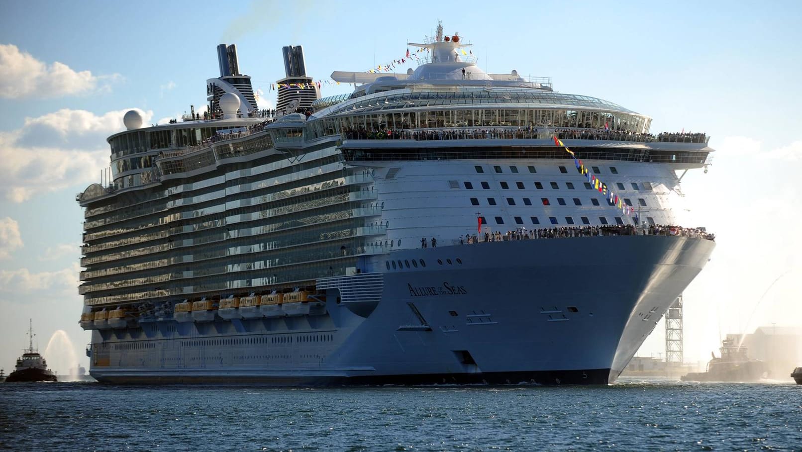 Das Kreuzfahrtschiff "Allure of the Seas": Die Frau musste das Schiff in Falmouth auf Jamaika verlassen. (Archivbild)