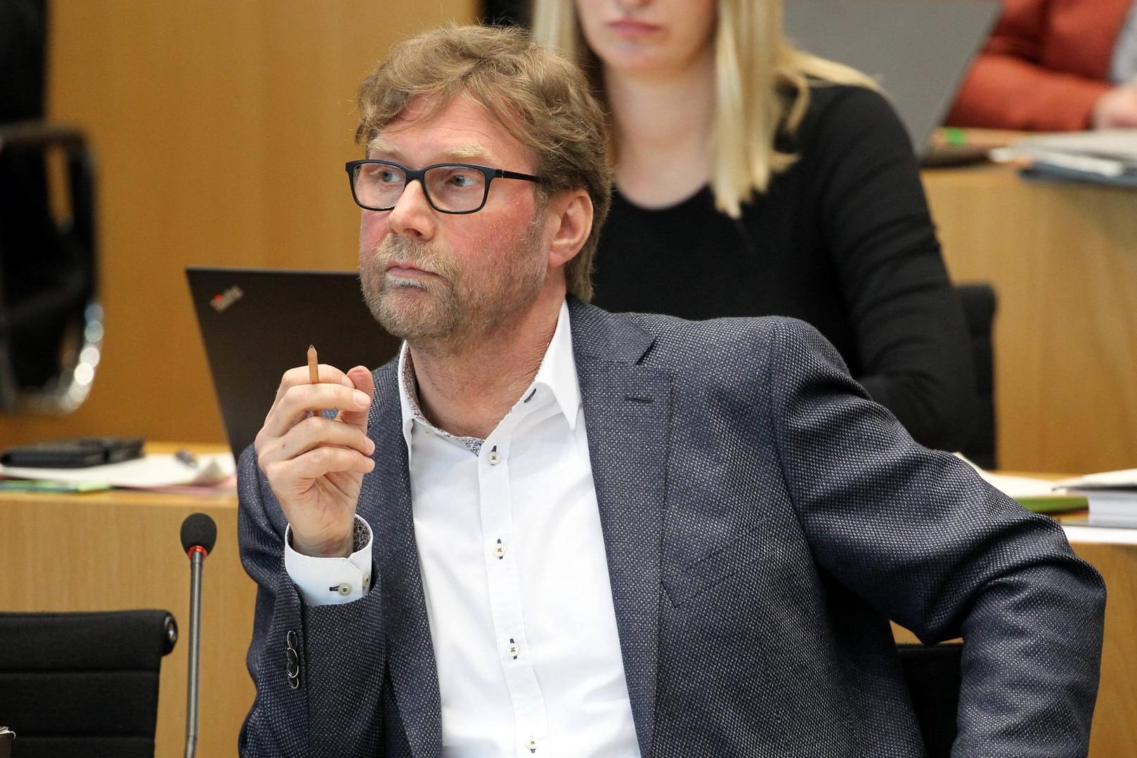 Der Grünen-Politiker Dirk Adams: Der Fraktionsvorsitzende im Thüringer Landtag hat eine Morddrohung erhalten.