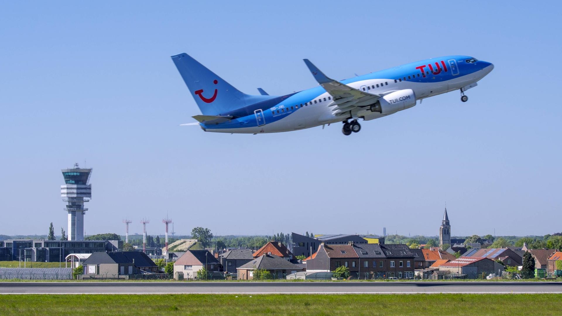 Ein Flugzeug der Tui Fly Belgien (Symbolbild): Das in München notgelandete Flugzeug war auf dem Weg nach Ägypten. Ein Flugzeug der Tui Fly Belgien (Symbolbild): Das in München notgelandete Flugzeug war auf dem Weg nach Ägypten.