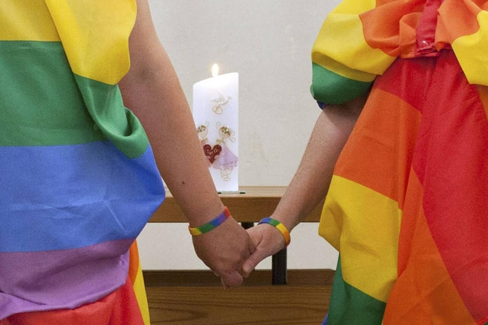 Homo-Ehe: Gleichgeschlechtliche Hochzeiten sind künftig in Nordirland legal.