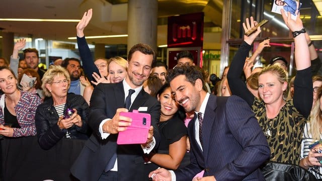 Florian David Fitz (l) und Elyas M'Barek bei der Premiere des Films "Das perfekte Geheimnis".