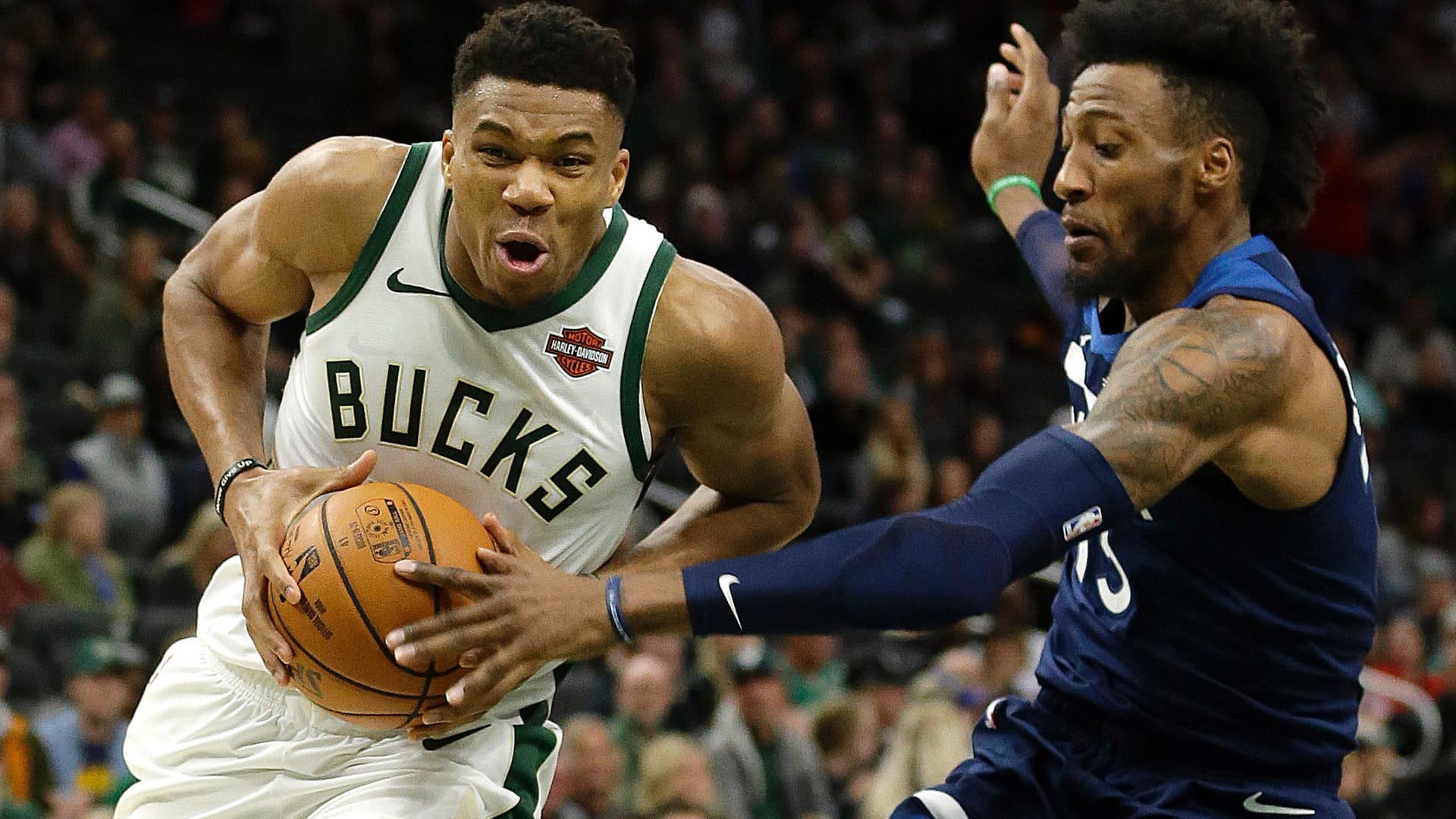 Neuer Topstar: Milwaukee-Forward Giannis Antetokounmpo (li.) ist der amtierende MVP der NBA.