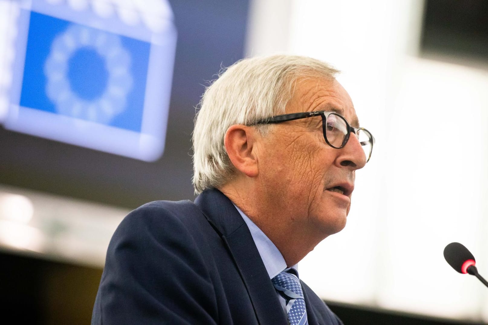 Der scheidende Präsident der EU-Kommission, Jean-Claude Juncker, hält seine Abschiedsrede im Europäischen Parlament.