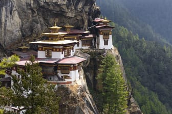 Trendziel Bhutan im östlichen Himalaya: Der Reiseführer "Lonely Planet" hat Bhutan zum angesagtesten Reiseland im Jahr 2020 erklärt.