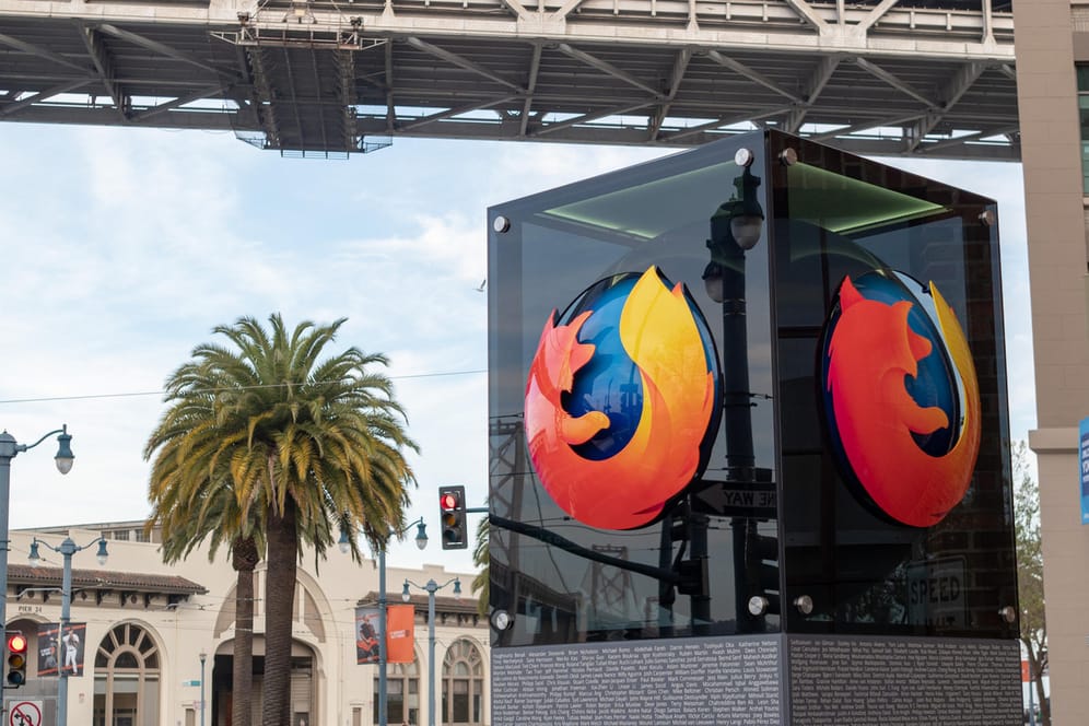 Das Logo von Firefox in San Francisco: Der Browser von Mozilla erhält ein neues Update.