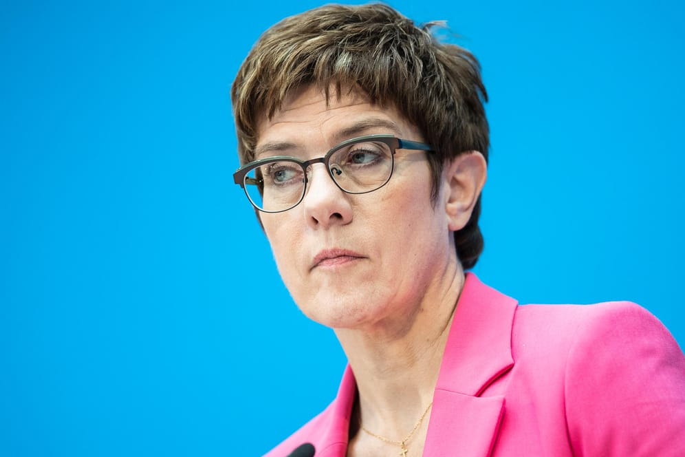 Annegret Kramp-Karrenbauer: Die Verteidigungsministerin will jetzt im Syrienkrieg aktiv werden.
