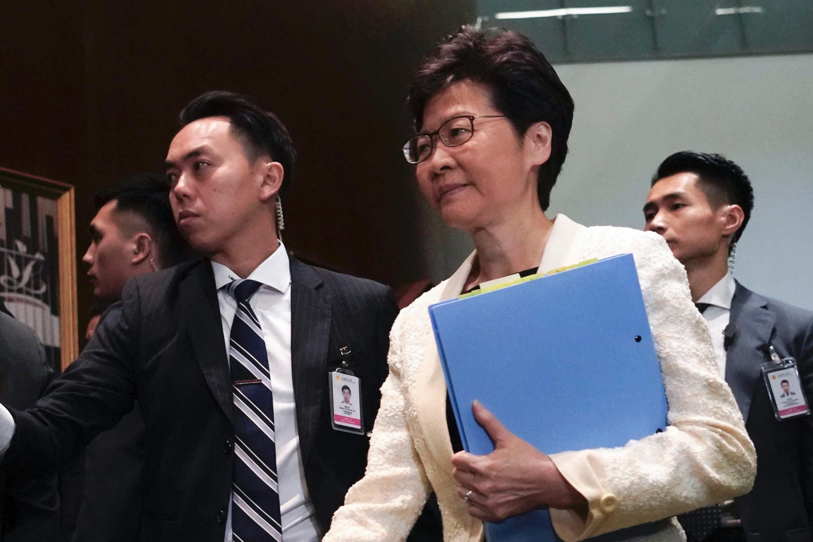 Hongkongs Regierungschefin: Bislang hat sich die chinesische Regierung hinter Lam gestellt und die Protestbewegung in Hongkong scharf kritisiert.