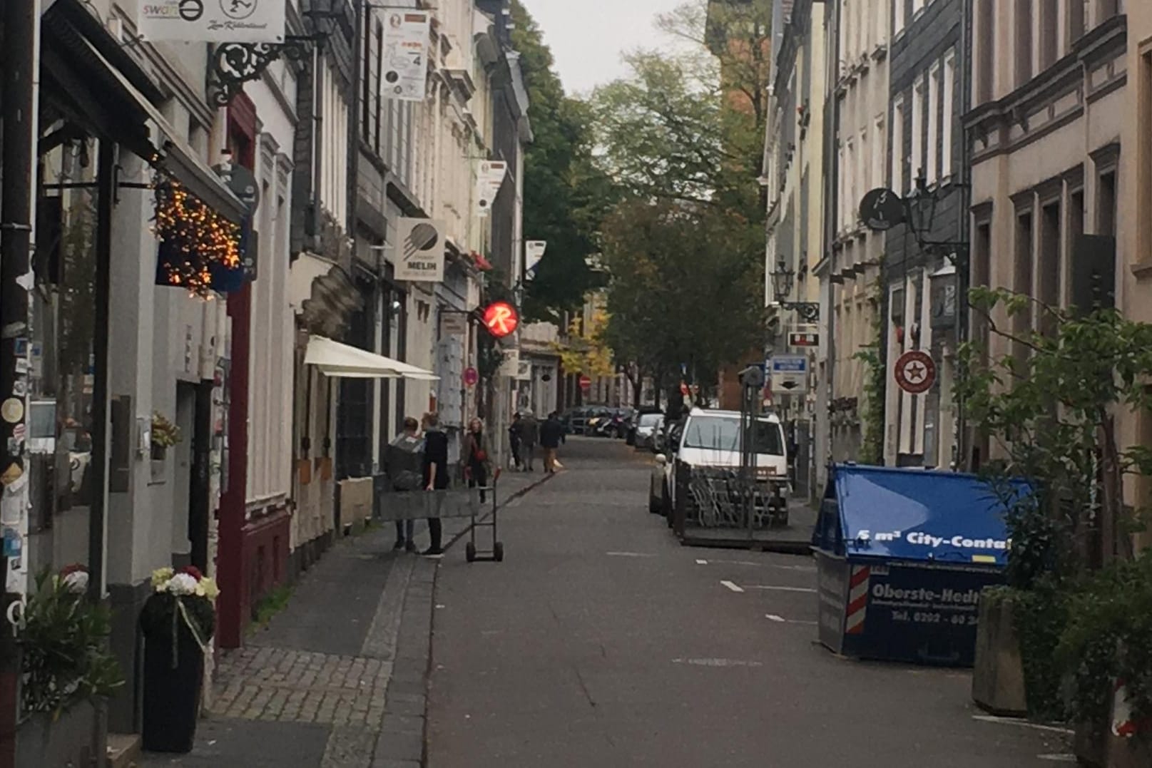 Blick in die Luisenstraße in Wuppertal: Sie ist bei Studenten in der "Welcome Week" beliebt.