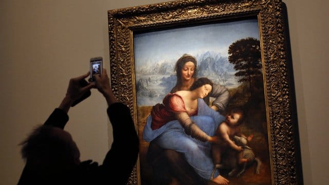 Bildnis der heiligen Anne von Leonardo Da Vinci im Louvre.