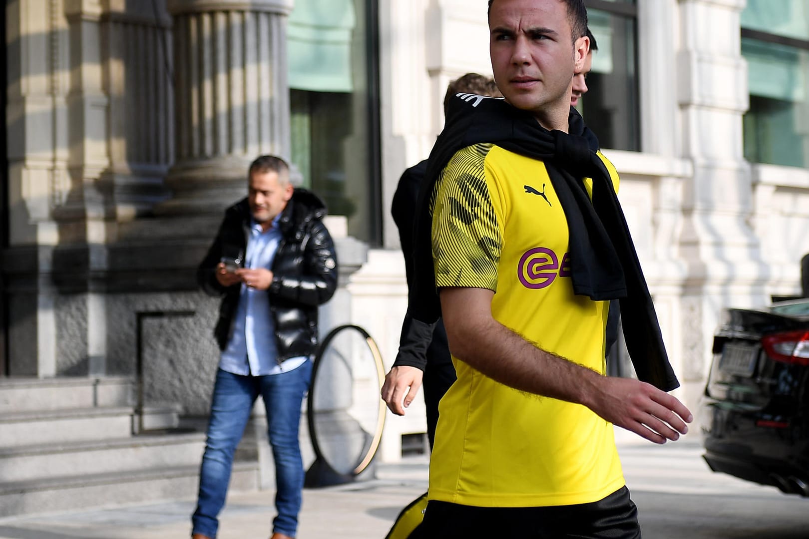 Mario Götze vorm Training in Mailand: Um 21 Uhr beginnt das Champions League-Spiel gegen Inter Mailand.