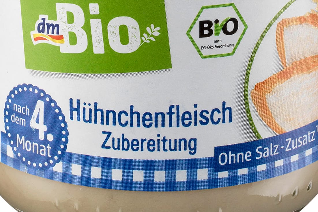 dm ruft vorsorglich den Artikel "dmBio Hühnchenfleisch Zubereitung nach dem 4. Monat 125g" zurück.