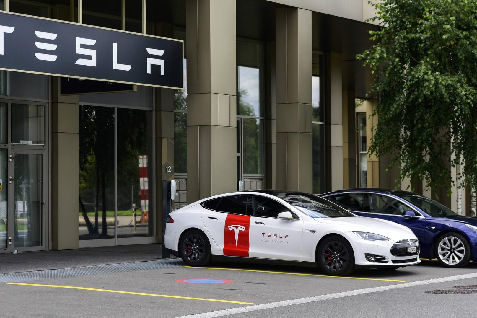 Tesla Center: Die betrieblichen Ausgaben des Unternehmens waren im vergangenen Quartal so niedrig wie nie zuvor. Tesla Center: Die betrieblichen Ausgaben des Unternehmens waren im vergangenen Quartal so niedrig wie nie zuvor.