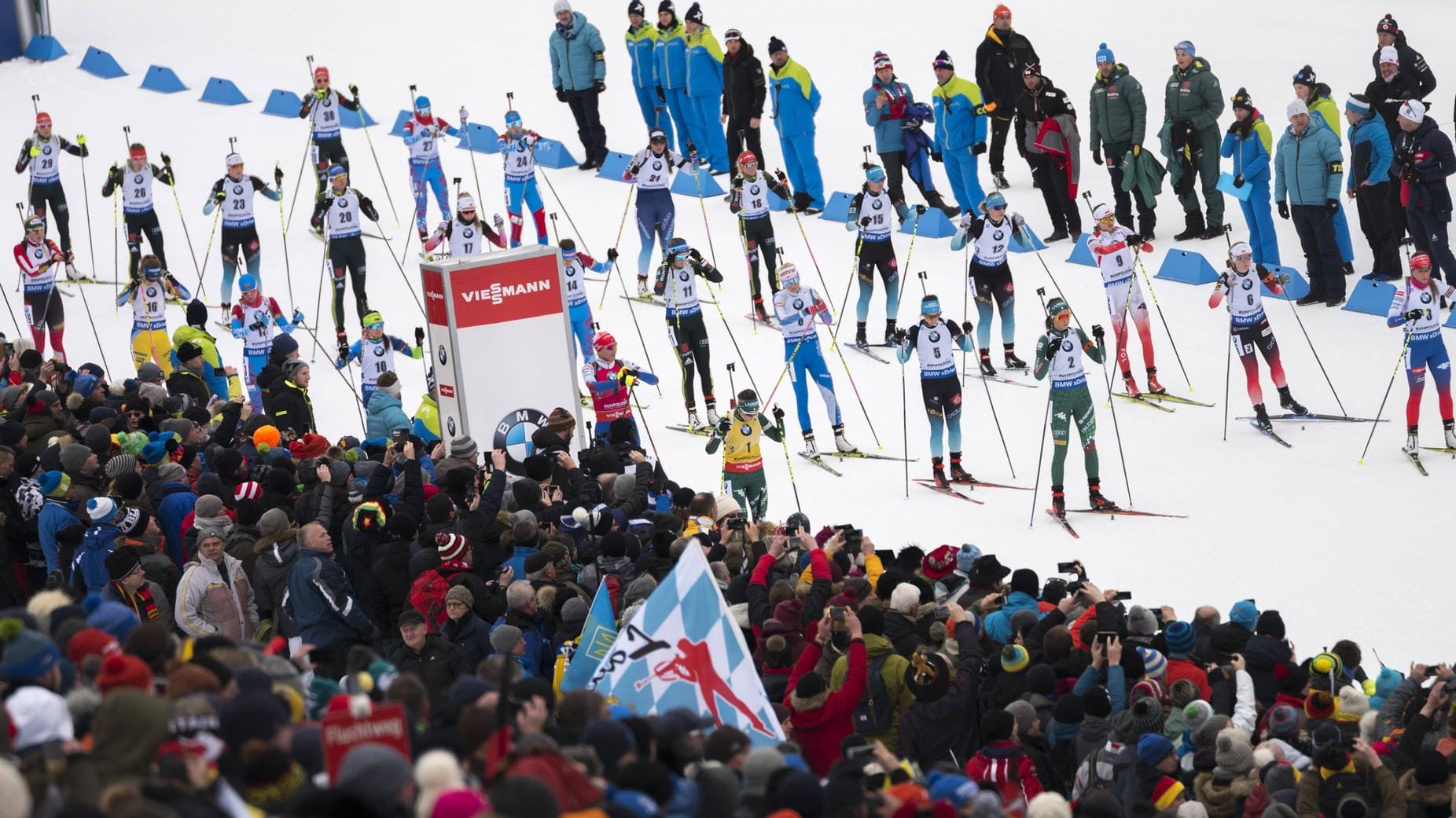 Massenstart der Frauen: Letzte Saison absolvierte Franziska Preuß die 12,5 Kilometer in Ruhpolding am schnellsten.