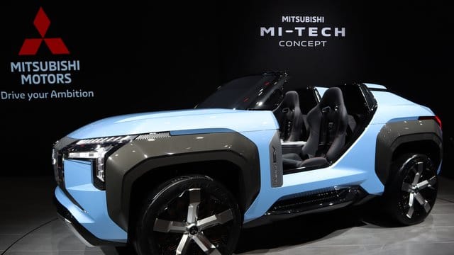 Mitsubishi zeigt in Tokio die Studie MI-Tech, die als Plug-in-Hybrid auf eine Gasturbine zurückgreift. Mitsubishi zeigt in Tokio die Studie MI-Tech, die als Plug-in-Hybrid auf eine Gasturbine zurückgreift.