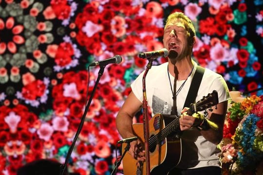 Chris Martin und seine Band Coldplay haben sich zur Veröffentlichung ihres neuen Doppel-Albums einiges einfallen lassen.