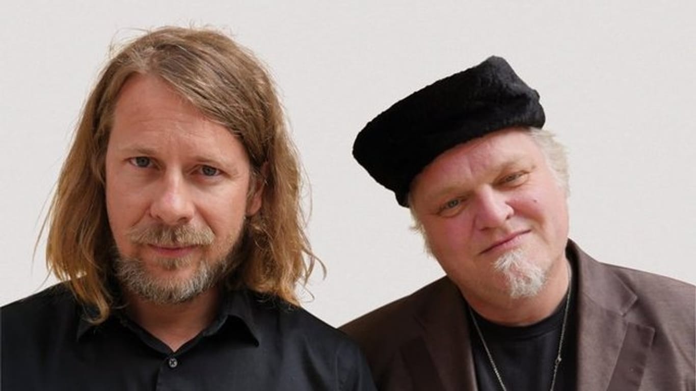 Kalle Kalima und Knut Reiersrud begeistern mit ihrer Jazz-Lesart von US-Roots-Music.