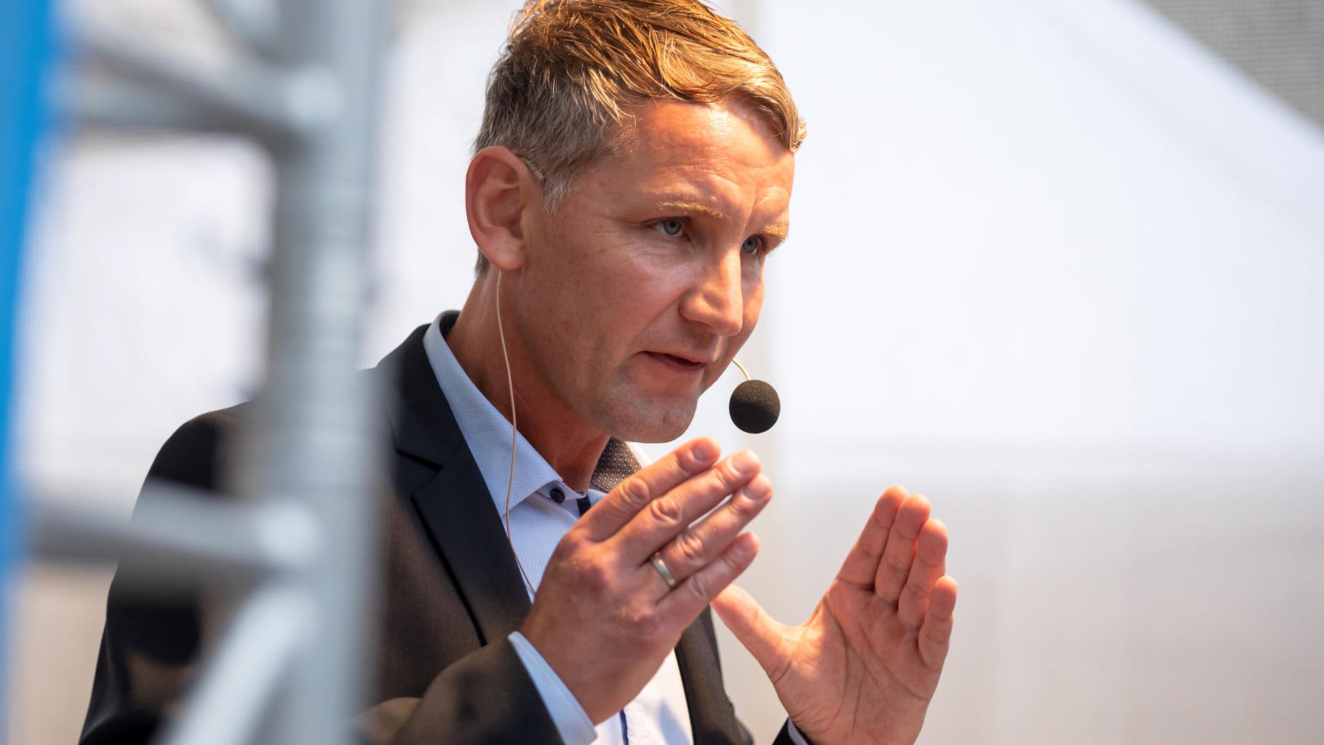 Im Streit um eine Äußerung des Verfassungsschutzes hat AfD-Politiker Höcke eine Niederlage einstecken müssen.