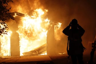 Santa Clarita in Kalifornien: In dem Bundesstaat wüten schwere Brände.