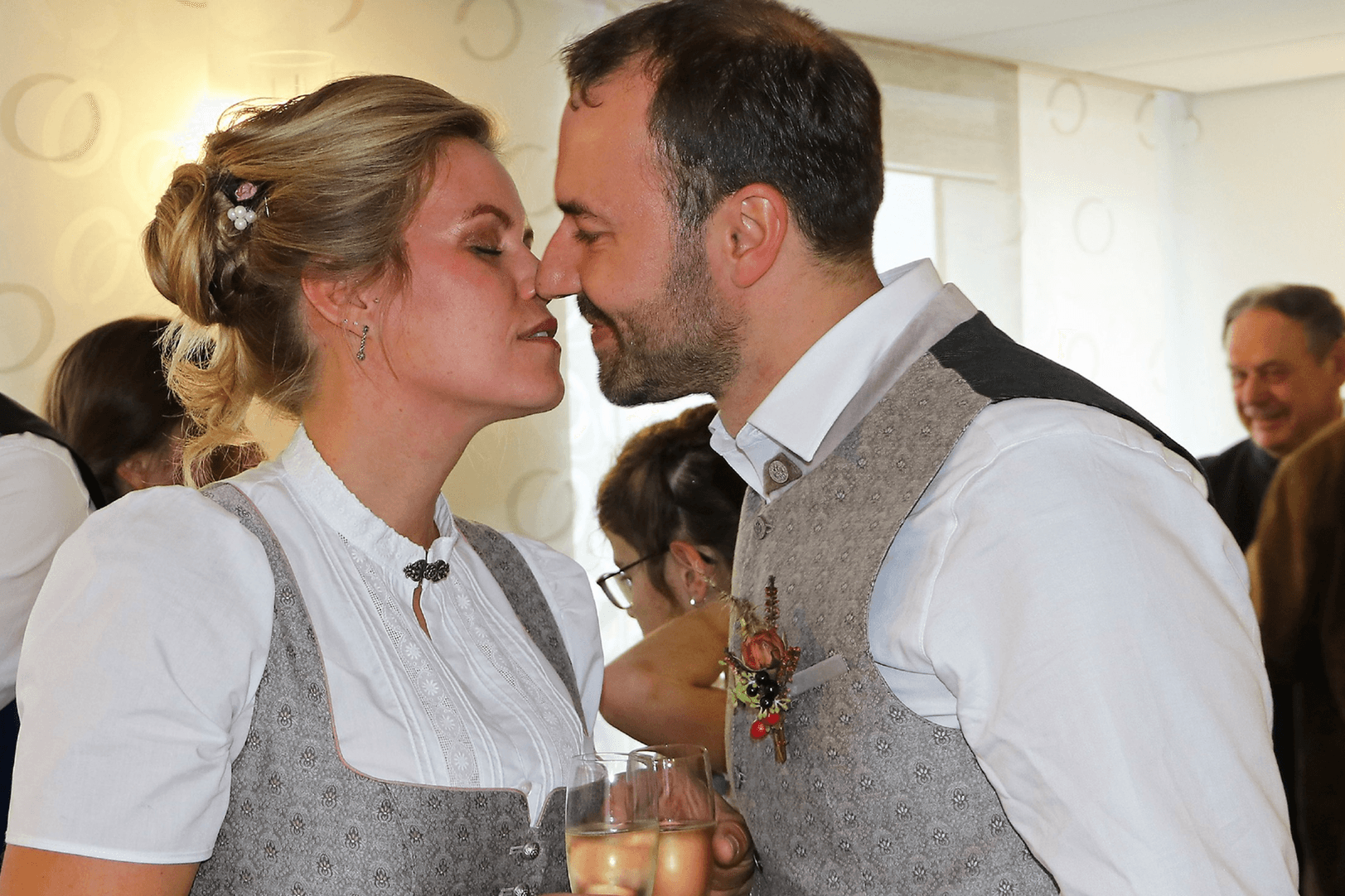 Bei "Bauer sucht Frau" lernten sie sich kennen: Jetzt haben sich Christian und Barbara das Jawort gegeben.