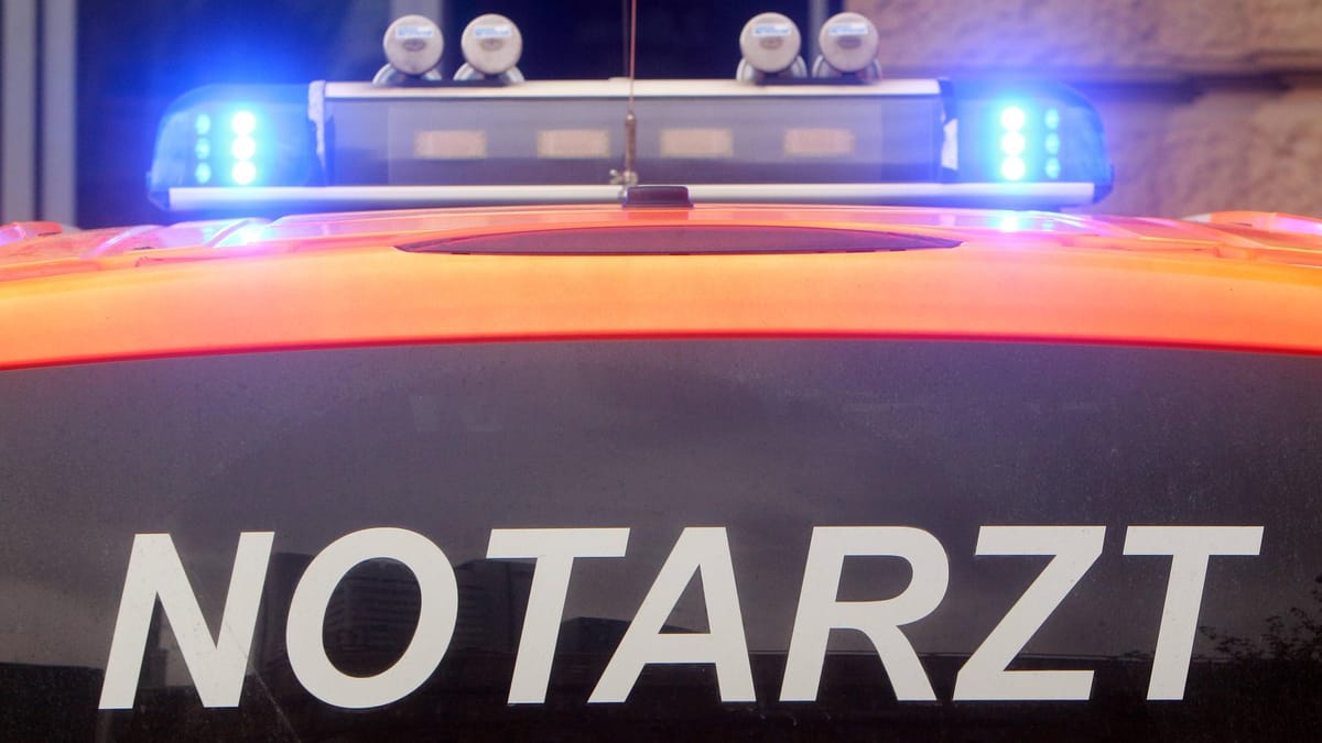 Offenbach-Schwerer-Unfall-im-Stra-enverkehr-fordert-ein-Todesopfer