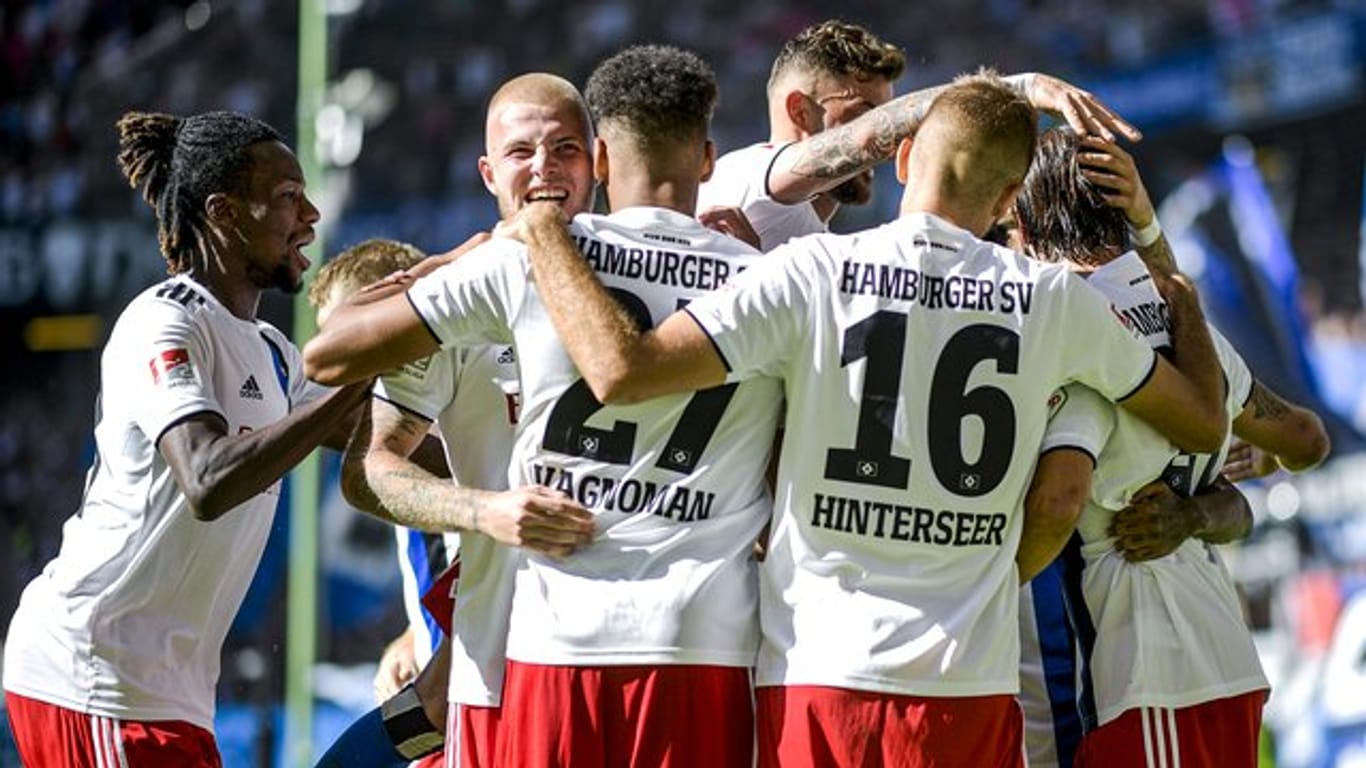 Noch führt der Hamburger SV die Tabelle der 2.
