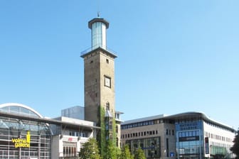 Stadtansicht mit Rathausplatz in Hagen: Der Integrationspreis wird feierlich im Rathaus verliehen.