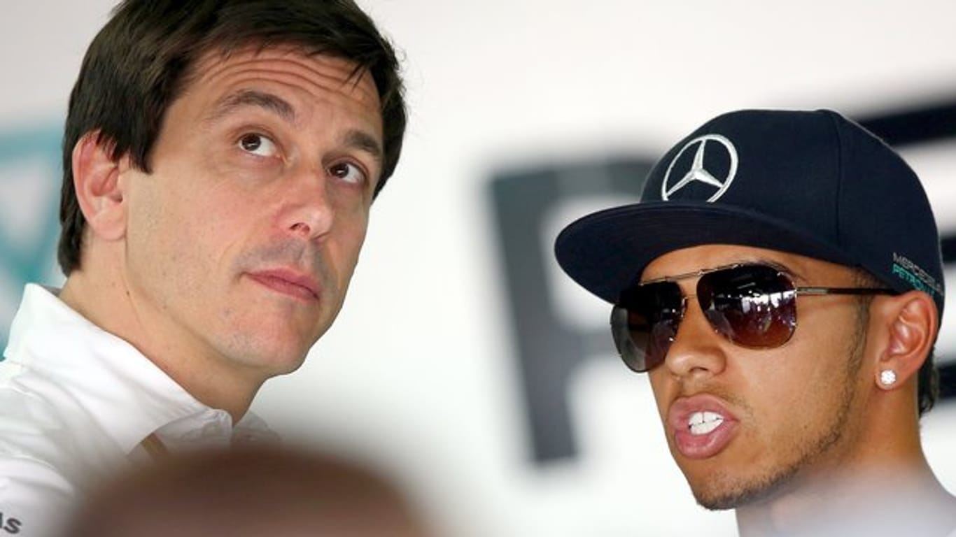 Mercedes-Erfolgsduo: Teamchef Toto Wolff und Weltmeister Lewis Hamilton.