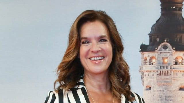 Katarina Witt fühlt sich durch ihre DDR-Vergangenheit freier und toleranter als viele Frauen im Westen.