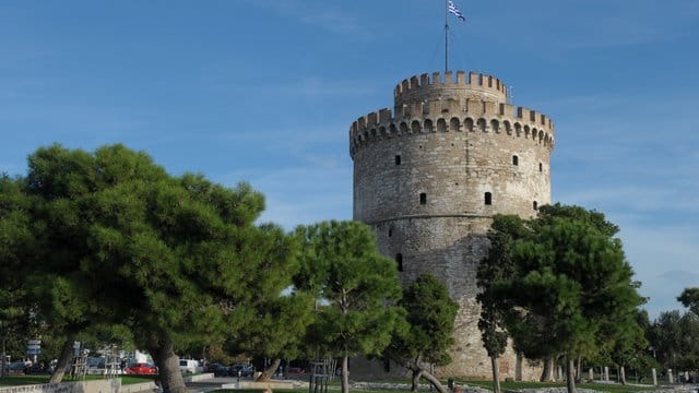 Das Wahrzeichen der Stadt Thessaloniki: der Weiße Turm.