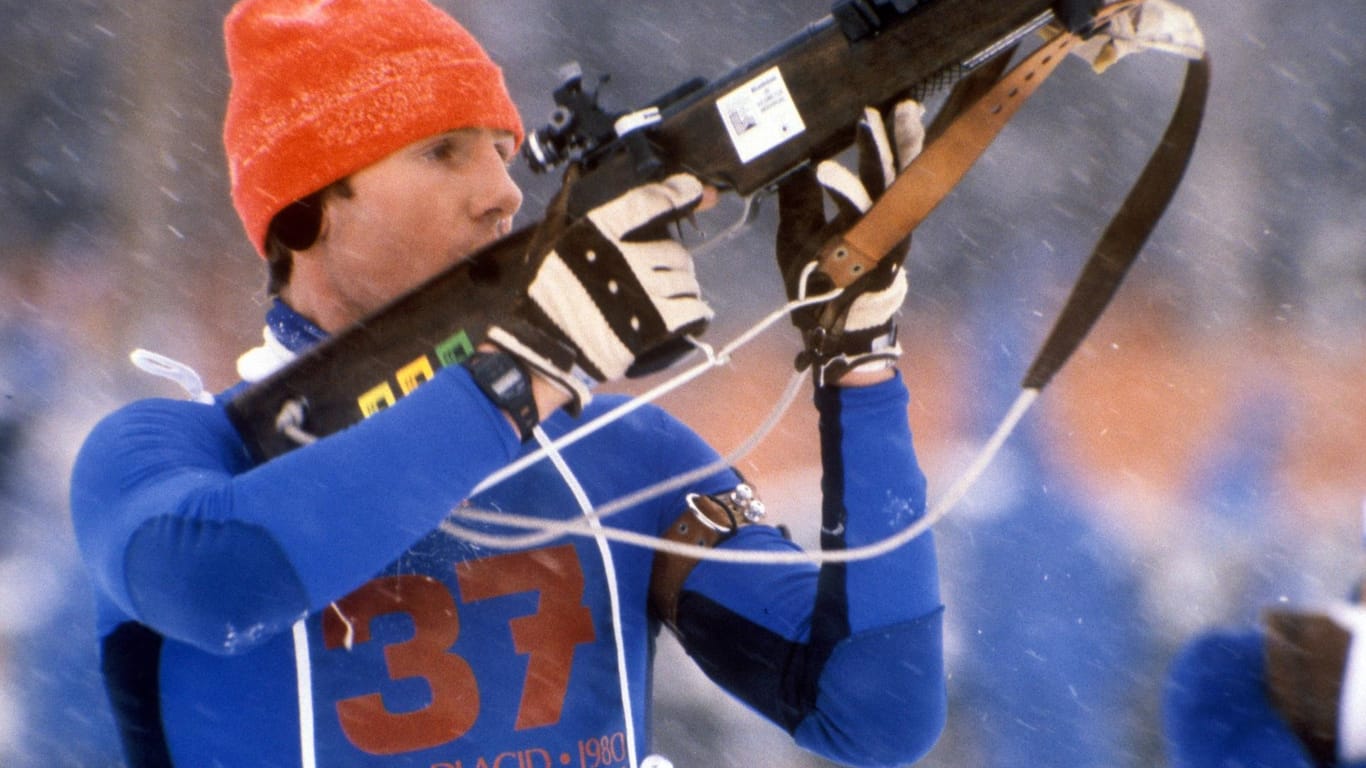 Olympische Spiele 1980: Frank Ullrich beim Stehendschießen auf der 20-Kilometer-Strecke.