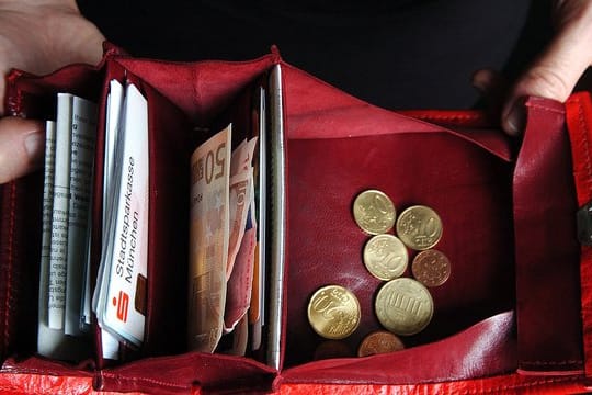 Wird bald mehr im Portemonnaie sein? Spitzenvertreter von Union und SPD konnten sich beim Streitthema Grundrente wieder nicht einigen.