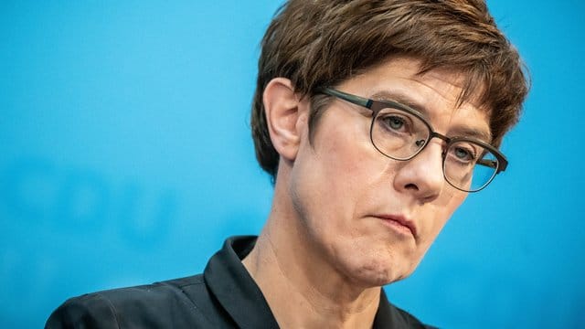 Die Verteidigungsministerin Annegret Kramp-Karrenbauer trifft ihren Mike Pompeo zu Gesprächen in Berlin.