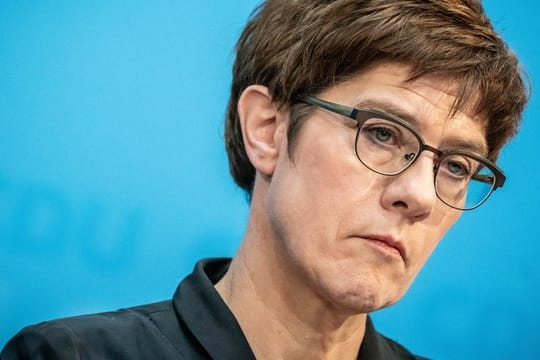 Die Verteidigungsministerin Annegret Kramp-Karrenbauer trifft ihren Mike Pompeo zu Gesprächen in Berlin.