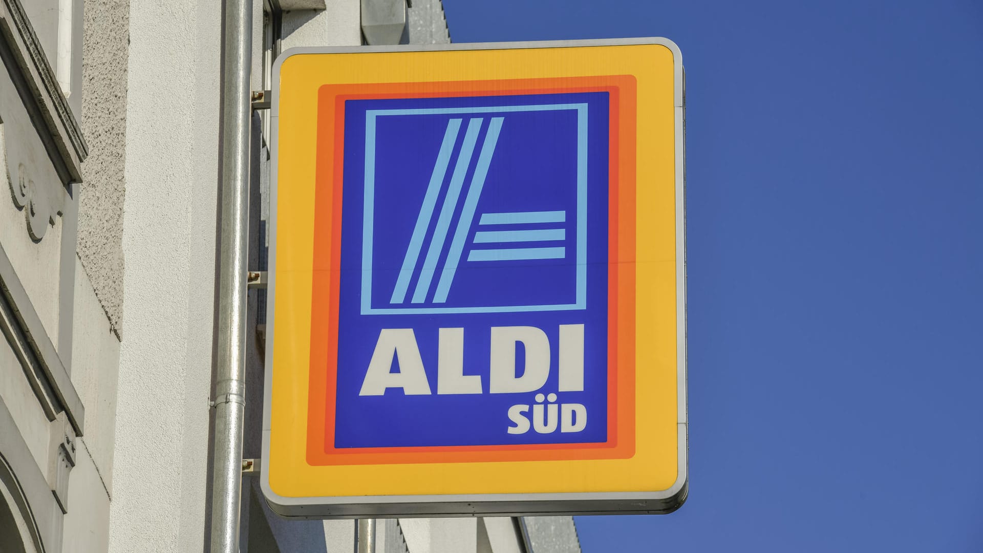 Aldi Süd: Der Discounter bietet jetzt eine Kollektion vom Hollywood-Star an.