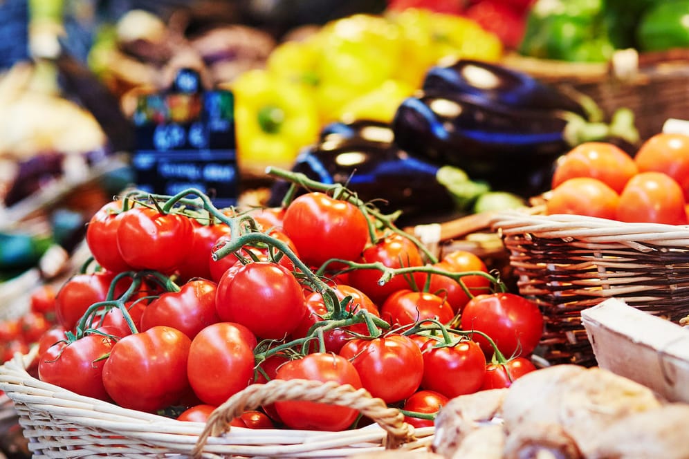 Gemüse: In Tomaten und Paprika stecken sehr viele Antioxidantien.