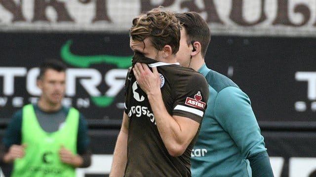Christopher Buchtmann zog sich einen Innenbandanriss im linken Knie zu. Christopher Buchtmann zog sich einen Innenbandanriss im linken Knie zu.