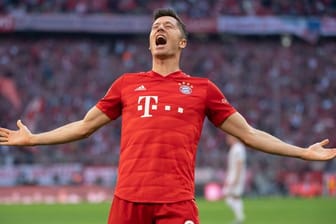 Bayern-Stürmer Robert Lewandowski will auch im DFB-Pokal jubeln.