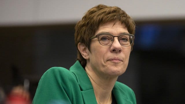 CDU-Chefin Kramp-Karrenbauer hatte vor einer Woche eine Sicherheitszone in Nordsyrien vorgeschlagen.