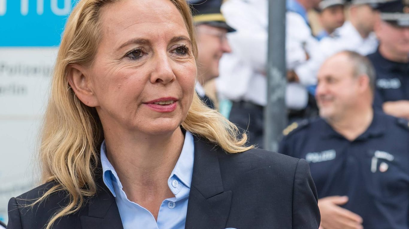 Barbara Slowik: Längst sitzt eine Frau auf dem Chefsessel der Berliner Polizeibehörde.