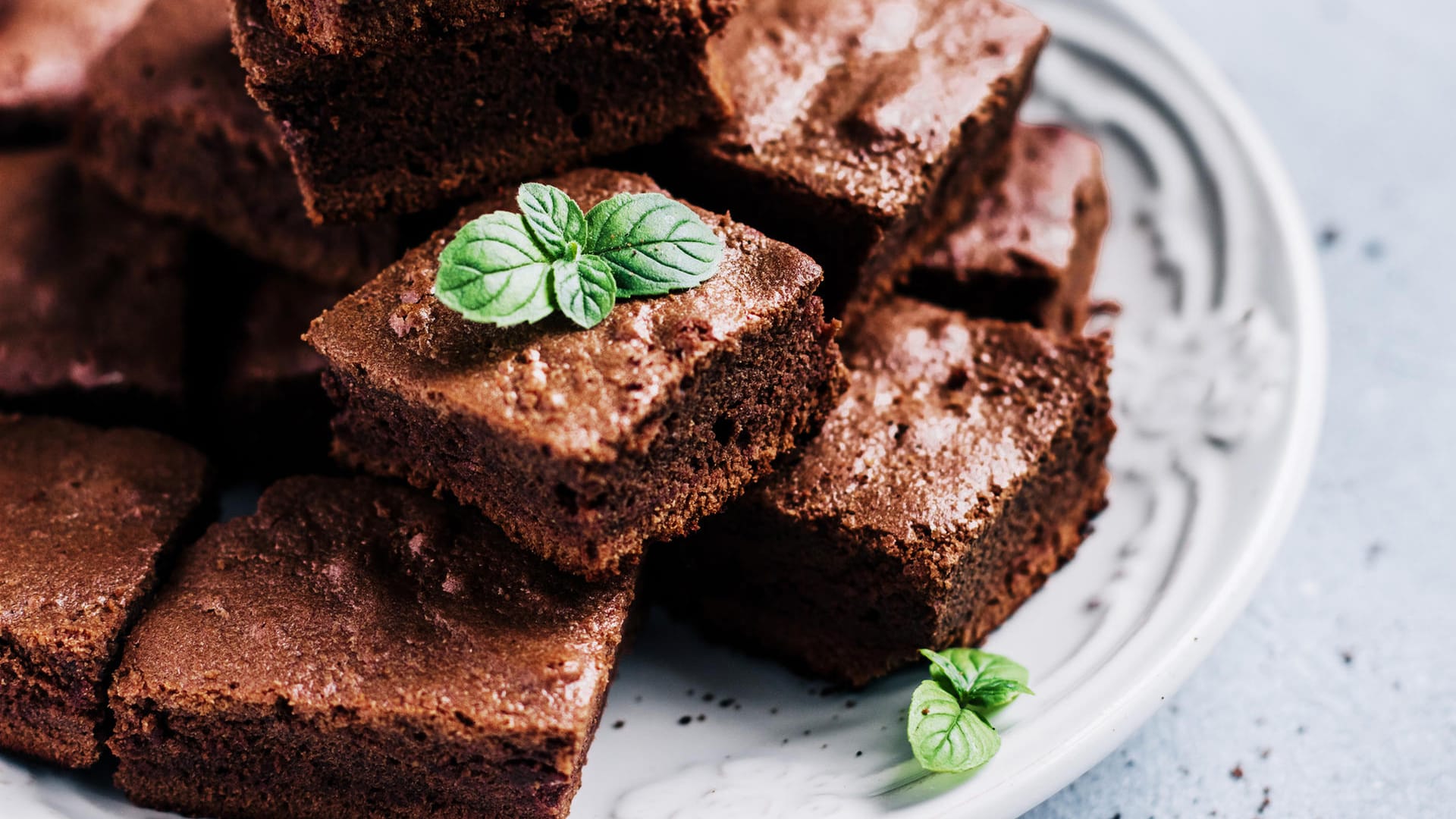 Leckere Brownies: Solches Gebäck wurde bei einer Trauerfeier in Rostock serviert. Leider wurden die Teller vertauscht. (Symbolbild)