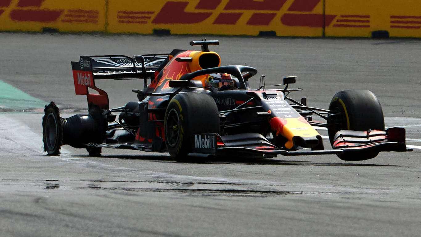 Max Verstappen: Nach dem Start in Mexiko kollidierte er sowohl mit Lewis Hamilton als auch mit Valtteri Bottas.