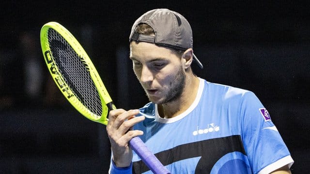 Steht in Paris im Achtelfinale: Jan-Lennard Struff.