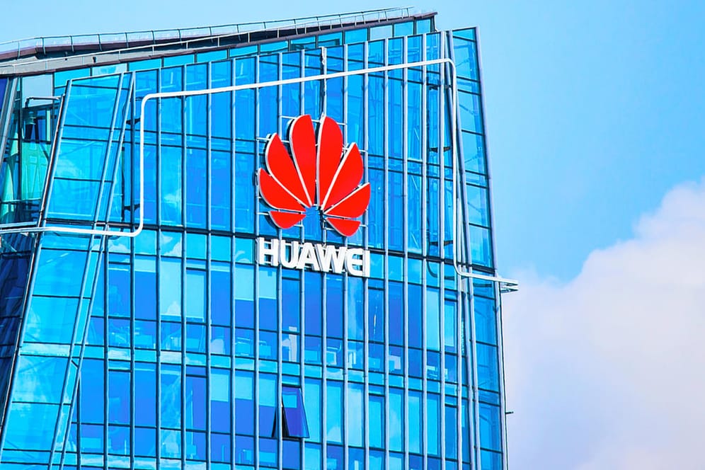 Das Logo von Huawei: Der BND-Chef hält eine Beteiligung des Unternehmens am Aufbau des deutschen 5G-Netzes für riskant.