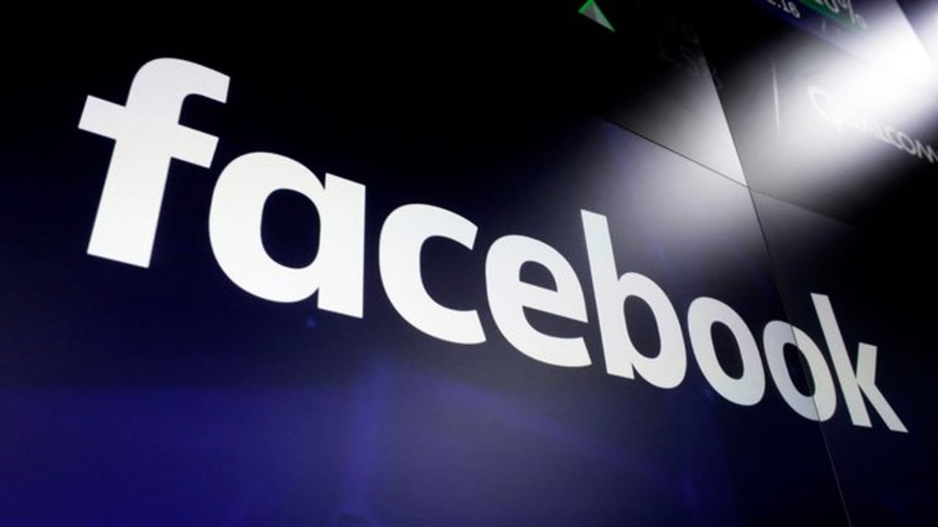 Facebook hat einen Anbieter von Überwachungssoftware verklagt.