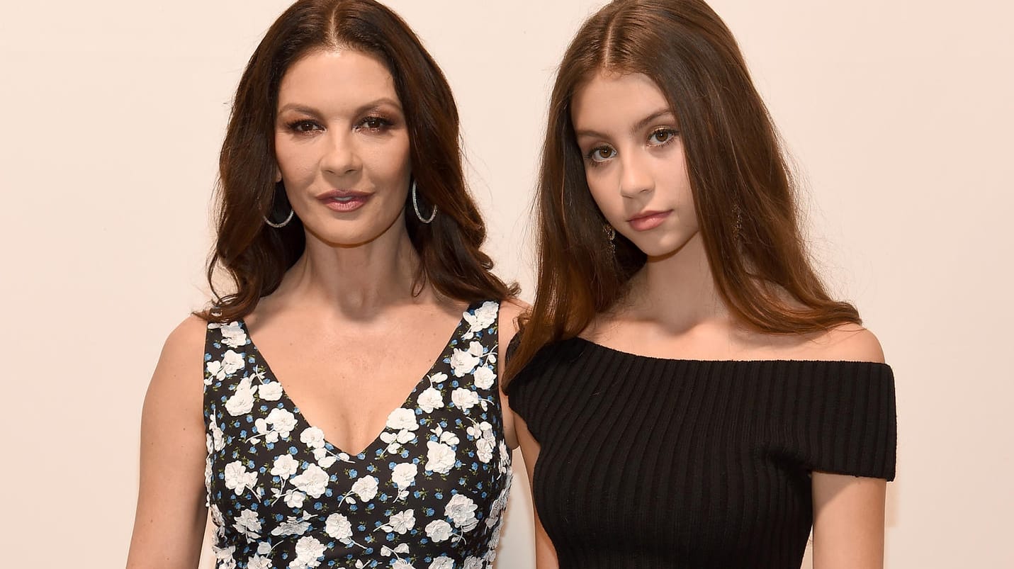 Catherine Zeta-Jones mit Tochter Cary: Die beiden stehen erstmals gemeinsam vor der Kamera und glänzen als neue Werbegesichter.