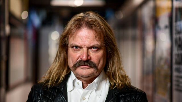 Der Musiker und Produzent Leslie Mandoki in seinem Tonstudio.
