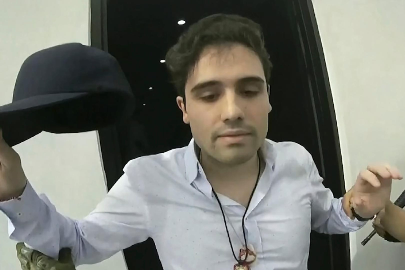 Ein Ausschnitt des Videos, das Ovidio Guzmán bei der gescheiterten Festnahme zeigt: Die Soldaten wurden bei der Festnahme beschossen.