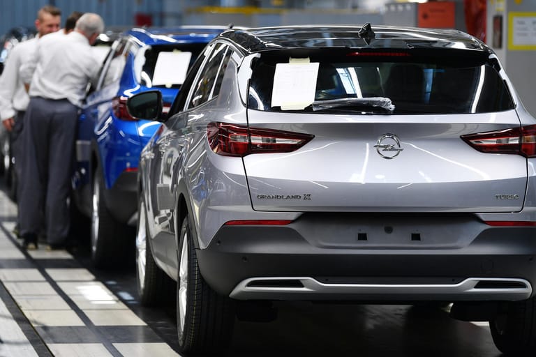 Opel-Fertigung in Eisenach: Die Opel-Mutter PSA will mit Fiat-Chrysler fusionieren.