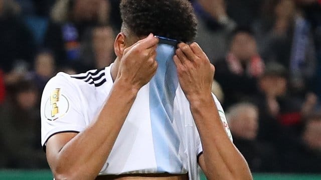 Der Hamburger SV muss den Rest der Hinrunde auf Josha Vagnoman verzichten. Der Hamburger SV muss den Rest der Hinrunde auf Josha Vagnoman verzichten.